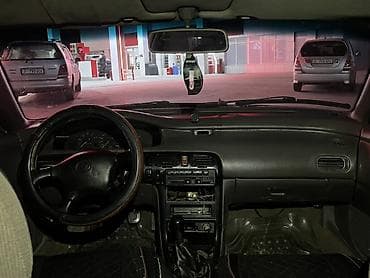 демио парог: Mazda 626: 1992 г., 2 л, Механика, Бензин, Седан — 6