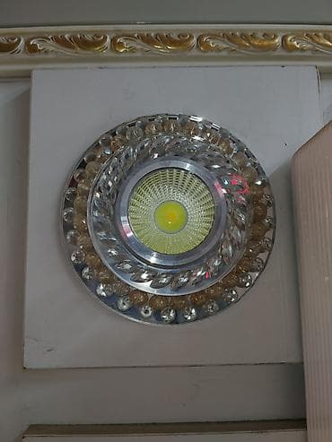 Встраиваемый светильник с LED COB-источником света и декоративным
