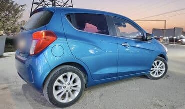 спортивные мопеды: Chevrolet Spark: 2019 г., Бензин, Хэтчбэк — 2