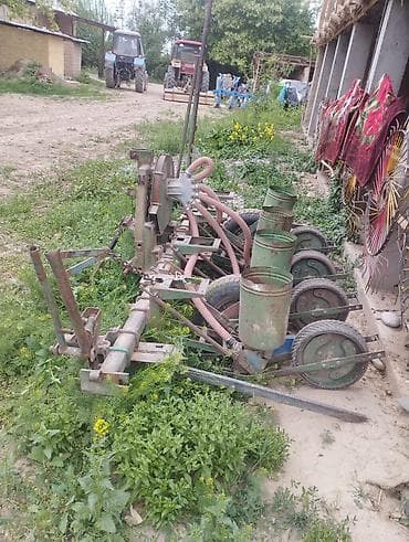 mersedesbenz sprinter: Вакуумная пневматическая сеялка точного высева, 4‑рядная. - Навесная — 2