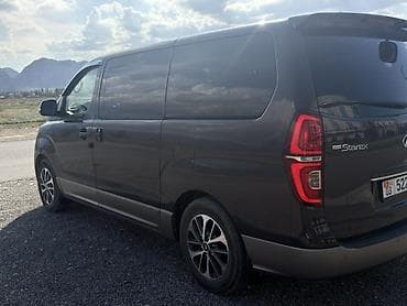 toyota mark 1: Hyundai H-1: 2019 г., 2.5 л, Автомат, Дизель, Минивэн — 6