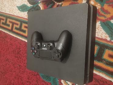телевизор с тв тюнером: PlayStation 4 Slim (черная) с комплектом игр Комплектация: - Консоль — 1