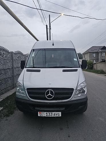 срочно продаю машину бишкек: Mercedes-Benz Спринтер: 2006 г., 2.2 л, Механика, Дизель, Бус — 2