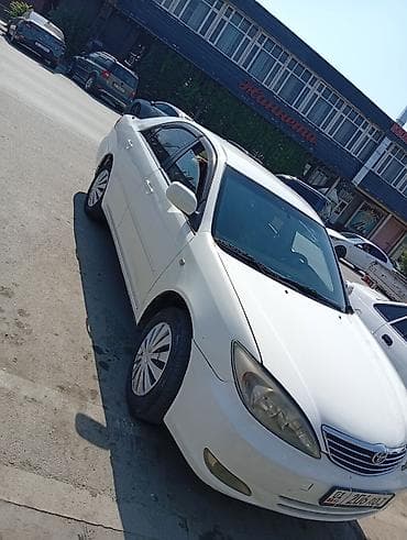 Транспорт: Toyota Camry: 2004 г., Седан — 4