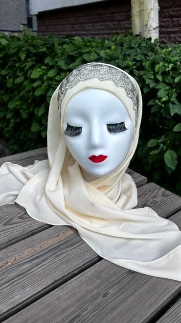 бафф купить в бишкеке: Изумрудно-зеленый хиджаб из легкой ткани. Украшен расшитой тесьмой — 15