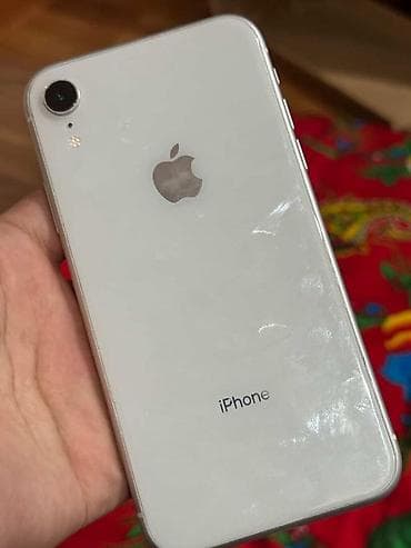 IPhone Xr, Б/у, 64 ГБ, Белый, 79 %