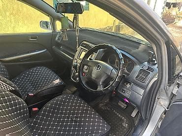 step 2: Honda Stream: 2001 г., 1.7 л, Автомат, Газ, Минивэн — 5