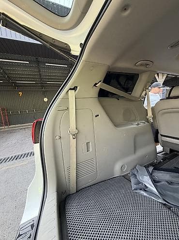 byd e2 2022: Kia Carnival: 2017 г., 2.2 л, Автомат, Дизель, Минивэн — 8