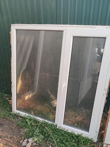 Эшиктер жана комплектөөчүлөр: Даяр пластик терезеле, Терезе түрү: Балкон, Колдонулган, Орнотуусуз, Бөлүп төлөө жок — 1