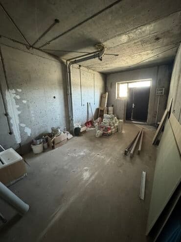 продается коммерческое помещение псо: Коммерческое помещение напротив школы В продаже 68 кв м -Под — 5