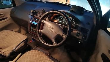 рс 6: Toyota Ipsum: 2001 г., 2 л, Автомат, Бензин, Минивэн — 7