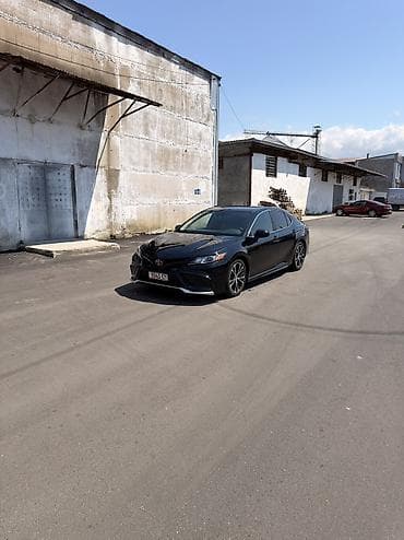 Toyota Camry: 2019 г., 2.5 л, Автомат, Бензин, Седан — 2