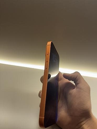 iphone 17e бишкек: IPhone 17 Pro Max, Новый, 256 ГБ, Оранжевый, 100 % — 5
