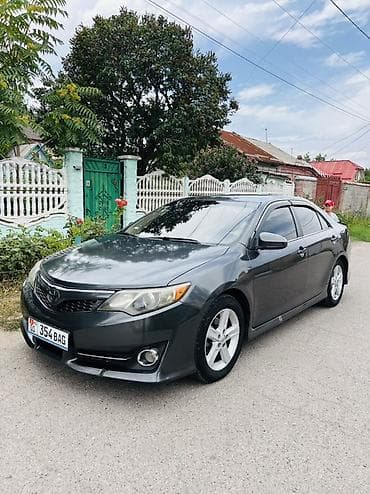 Toyota Camry: 2012 г., 2.5 л, Автомат, Бензин, Седан