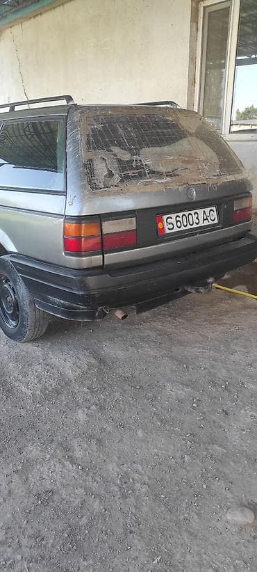 каракол авто: Volkswagen Passat Variant: 1990 г., 1.8 л, Кол менен иштөөчү, Бензин, Универсал — 4