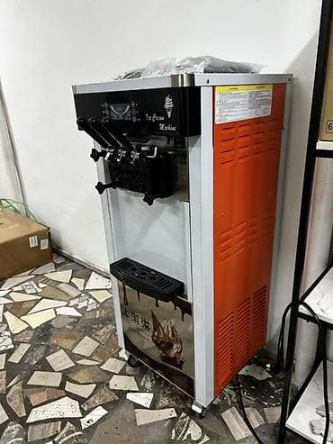 Профессиональная фризерная машина для мягкого мороженого (напольная) — 1