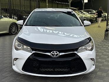 jac js6: Toyota Camry: 2017 г., Автомат, Бензин — 2
