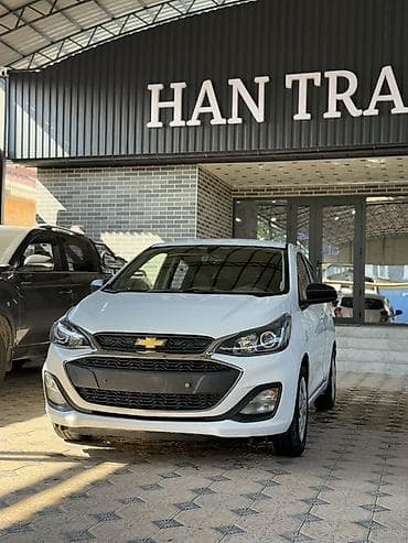 spar: Chevrolet Spark: 2018 г., 1 л, Автомат, Бензин, Хэтчбэк — 2