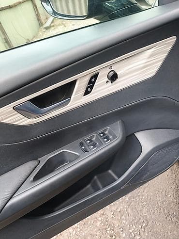 dodge charger: Haima : 2024 г., Автомат, Электромобиль, Седан — 7