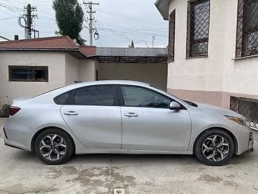 Транспорт: Kia K3: 2020 г., 2 л, Вариатор, Газ, Седан — 2