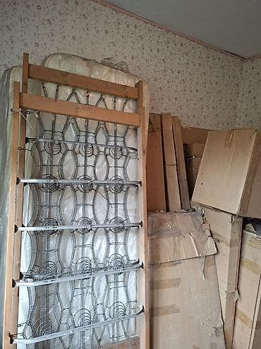 стол нерж: Спальный гарнитур, Другая страна производитель, Дерево — 1