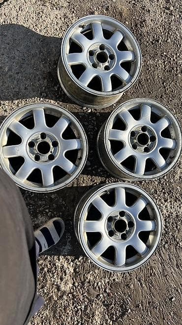 Литые Диски R 15 Audi, Комплект, отверстий - 5, Б/у