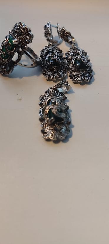 pull and: Комплект украшений в винтажном стиле: кольцо, серьги и подвеска.Проба — 2