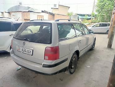 Volkswagen Passat Variant: 1999 г., 2.3 л, Механика, Бензин, Универсал