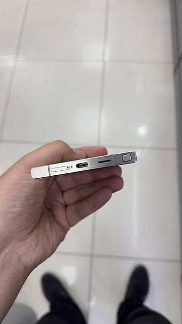 Samsung Galaxy S24 Ultra, Б/у, 256 ГБ, цвет - Серый, 1 SIM — 4