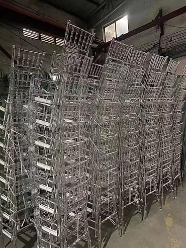 СТУЛЬЯ И СТОЛЫ НА ПРОКАТ В АРЕНДУ Прозрачные стулья Chiavari — 1
