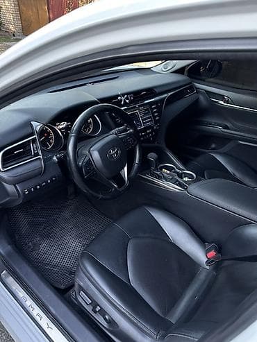 12000: Toyota Camry: 2018 г., 2.5 л, Автомат, Бензин, Седан — 6