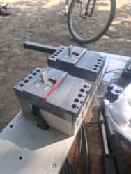 продаю магнит: Электромагнитный контактор в черном и светло-сером корпусе — 2