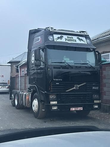 самоходный бетоносмеситель с самозагрузкой: Тягач, Volvo, 2012 г., Шторный — 5