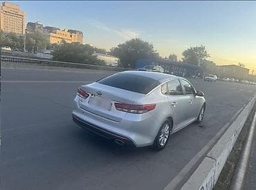 2017: Kia Optima: 2017 г., Автомат, Бензин, Седан — 4