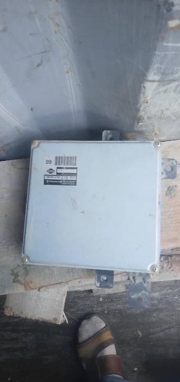 куплю компьютер: Ниссан тирано компьютер, 1993 год бензин — 1