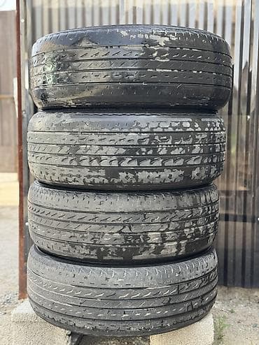 Комплект летних шин 215/55 R17 94V - Размер: 215/55 R17 - Индекс