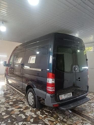 Унаа: Жеңил жүк ташуучу унаа, Mercedes-Benz, Стандарт, 3 т, Колдонулган — 4