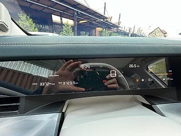 китайская электро машина: Lixiang One: 2024 г., 1.5 л, Автомат, Гибрид — 9