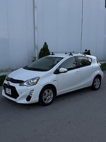 tayota funcargo: Toyota Aqua: 2017 г., 1.5 л, Автомат, Гибрид, Хэтчбэк — 3