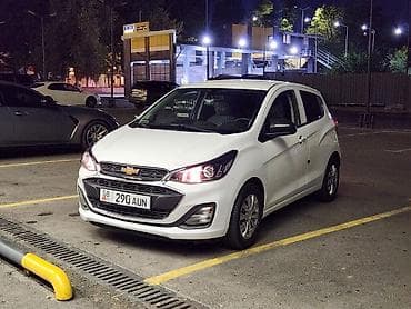 Chevrolet Spark: 2019 г., 1 л, Вариатор, Бензин, Хэтчбэк
