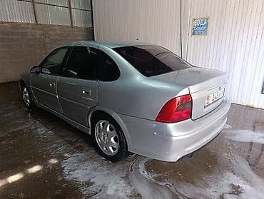 lexus ls400: Opel Vectra: 1999 г., 1.8 л, Автомат, Бензин, Лифтбек — 3