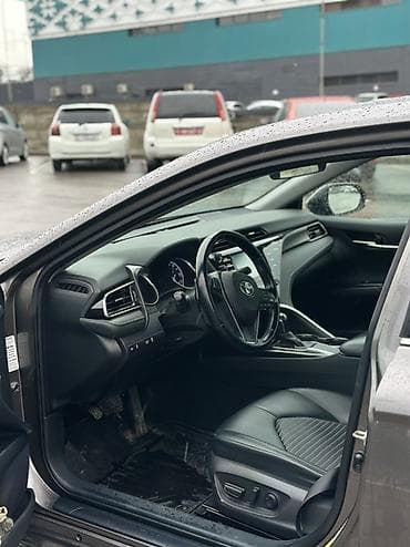 камр 35: Toyota Camry: 2020 г., 2.5 л, Автомат, Бензин, Седан — 5