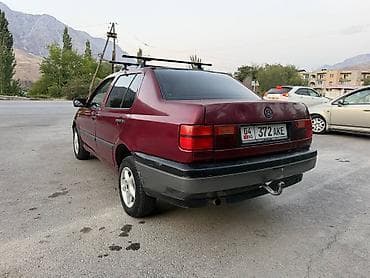 ваз 2107 капот: Volkswagen Vento: 1993 г., 1.6 л, Механика, Бензин, Седан — 5