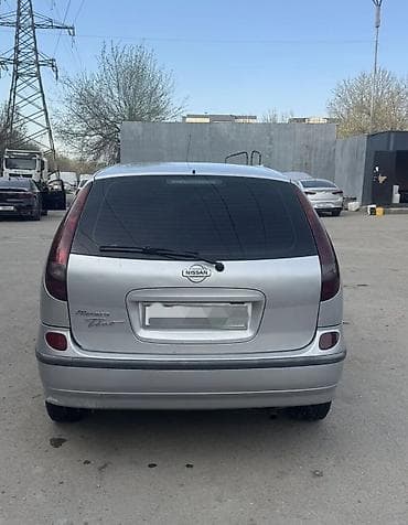 Транспорт: Nissan Almera Tino: 2004 г., 1.8 л, Кол менен иштөөчү, Бензин, Хетчбек — 4