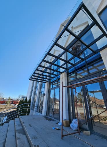 урна перельница: Стеклянные козырьки для входных групп - Остекление: закалённое или — 1