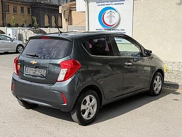 Продажа авто: Chevrolet Spark: 2018 г., 1 л, Автомат, Бензин, Хэтчбэк — 3