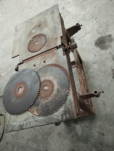 маска: Продаю советскую циркулярка раздвижной толстый метал без матора цена 8 — 4