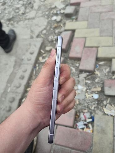 samsung flip 1: Samsung Galaxy Z Flip 3 5G, Б/у, 256 ГБ, цвет - Фиолетовый, 1 SIM — 2