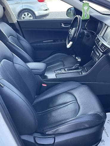 Продажа авто: Kia K5: 2019 г., 2 л, Автомат, Газ, Седан — 10