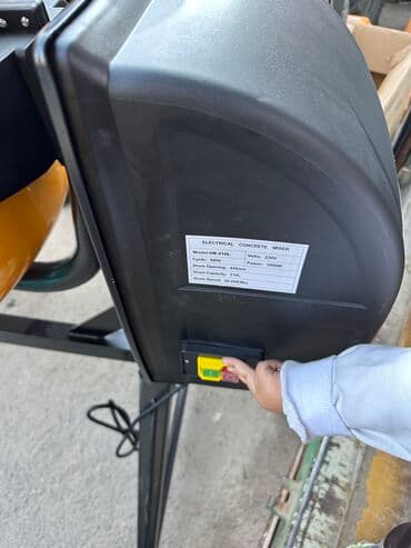 строительное оборудование: Бетономешалка Ручная, Средняя (150 - 300 л), Новый — 3